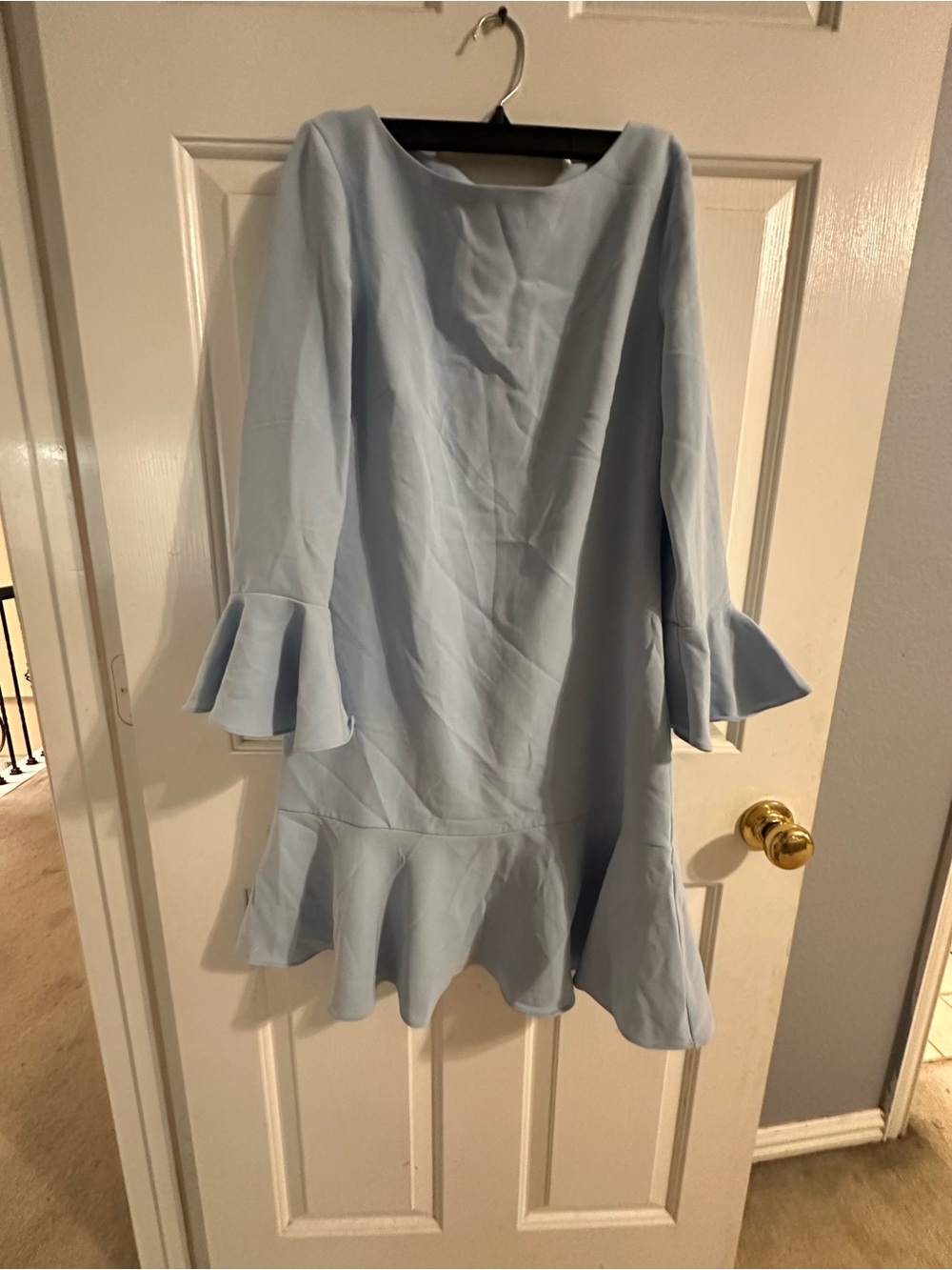 Sail to Sable Women’s Blue bell sleeve ruffle dress size 2
